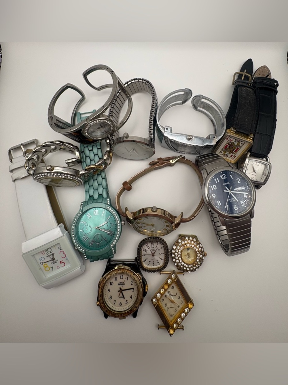 Lot of 14 Watches !For Parts or Repair! Multiple styles: Timex Indiglo‎ & more